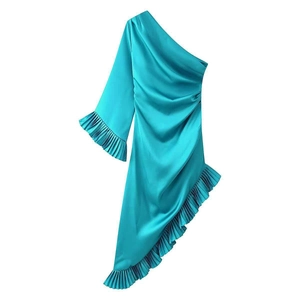 Elegant emerald green satin asymmetric dress with ruffled shoulder and long sleeve