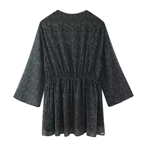 Robe longue vintage gris foncé à col en V, fils métalliques et taille élastique ajustée