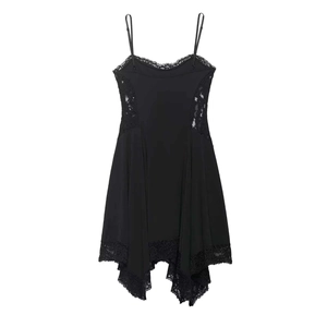 Robe nuisette noire sexy avec dentelle et ourlet irrégulier pour un look élégant