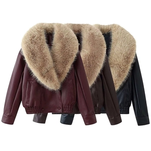 Veste en Similicuir Décontractée pour Femmes Avec Col en Fausse Fourrure Amovible Double Boutonnage Manches Longues