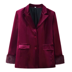 Elegant velvet blazer with faux fur cuffs and notched lapel in deep wine red