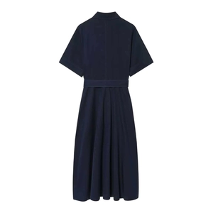 Dunkelblaues Kurzarm-Hemdkleid mit Reverskragen und Taillenband im schlichten A-Linien-Stil