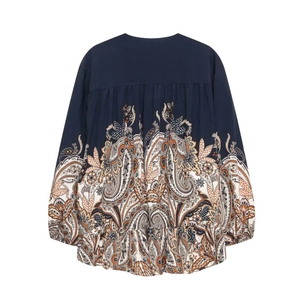 Chemisier bleu marine style ethnique à motif paisley avec détails plissés au dos