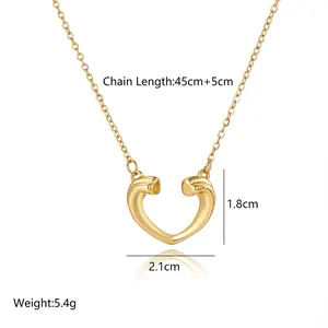 Élégant collier cœur en acier titane plaqué or 18K avec détails en perles émaillées