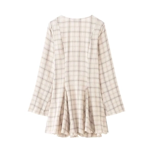 Robe courte à carreaux à manches longues beige avec col en V et ourlet évasé à volants