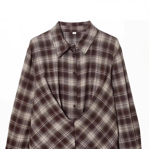 Damen Karo-Langarmhemd mit tailliertem Design und Knopfleiste in neutralen Farbtönen