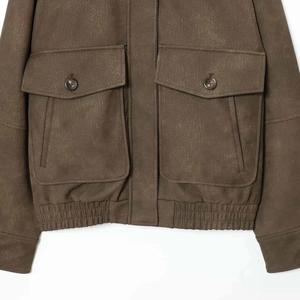 Veste cargo vintage marron foncé avec poches utilitaires et ourlet élastique