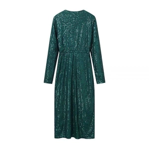 Elegant dark green sequined long sleeve midi dress with cinched waist for evening parties