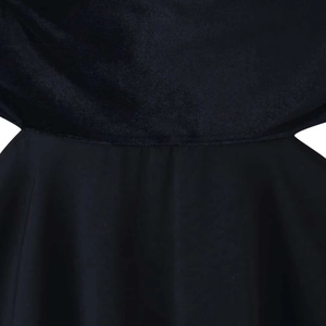 Schickes schwarzes Halter-Top für Damen mit Samt-Patchwork und gewebten Stoffstrukturen