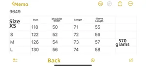 Detailed size chart for hooded quilted winter jacket including chest and sleeve measurements