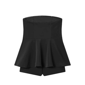 Jupe-short noire taille haute pour femme avec ourlet à volants élégant et coupe ajustée