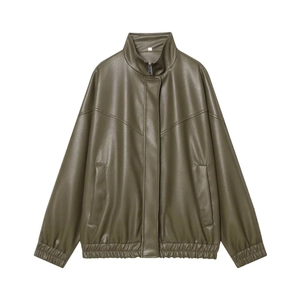 Giacca bomber in ecopelle verde oliva con collo alto e chiusura lampo minimalista