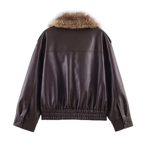 Blouson aviateur marron foncé en similicuir avec col en fourrure amovible et ourlet élastique
