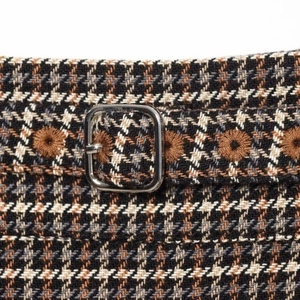 Jupe vintage en laine pied-de-poule avec ceinture brodée et boucle en métal argenté