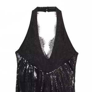 Robe licou noire élégante à paillettes avec dentelle de cils et décolleté en V