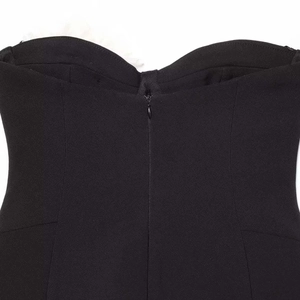 Robe bustier élégante avec bordure florale contrastée et fermeture éclair discrète