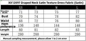 Guide des tailles détaillé pour la robe en satin à col drapé avec mesures précises