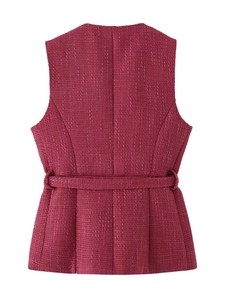 Vista posteriore del gilet in tweed rosa scuro con trama intrecciata e cintura