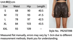 Tableau des tailles détaillé pour short en simili cuir caramel avec guide visuel mannequin
