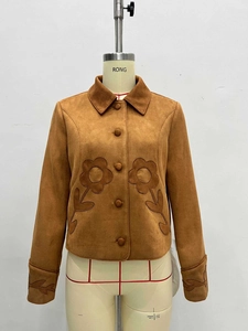 Braune Damenjacke aus Wildlederimitat mit Blumenstickerei und klassischem Revers