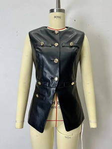 Gilet chic en similicuir noir pour femmes avec boutons dorés et une coupe ajustée
