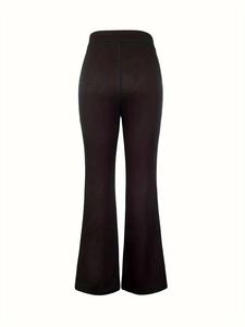 Detaillierte Rückansicht der schwarzen High-Waist-Schlaghose mit elegantem Design
