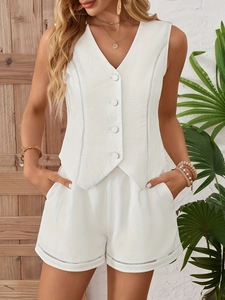 Damen Casual Baumwolle V-Ausschnitt Ärmellos Weste Und Shorts Outfit Französischer Urlaub Stil Aushöhlen Knopf Sommer Bekleidung