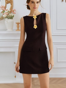 Abito da Donna Elegante Senza Maniche Mini Dress Con Rose in Metallo Dorato Scollo a Girocollo Slim Fit Bodycon Vestito da Cocktail Party