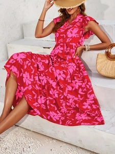 Robe longue fleurie rouge élégante avec col en V et ourlet à volants pour l'été