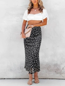 Floral high waist midi skirt with black mesh and elastic fit for elegant women style