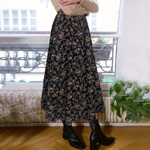 Detail view of floral high waist A-line maxi skirt with elegant vintage pattern