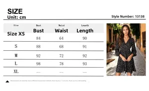 Tabla de tallas para vestido floral con cuello en V con medidas de busto, cintura y largo