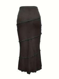 Elegante gonna a sirena nera a balze con vita in maglia elastica e strati di tulle fine