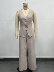 Ensemble gilet col V et pantalon large pour femme avec boutons roses dorés chic