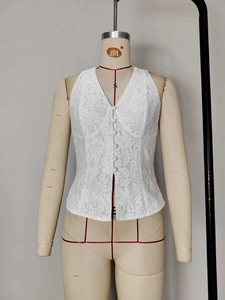 Elegant white lace V-neck vest with single-breasted buttons and slim fit sleeveless design