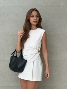 Completo Donna Bianco Elegante Senza Maniche Girocollo E Minigonna Con Dettaglio Anello In Metallo Per Moda Pendolare Party