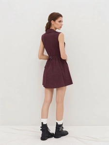 Ärmelloses Polokleid mit rotem Karomuster, Taillenschnalle und Vintage A-Linie Design