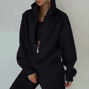Chándal deportivo de dos piezas para mujer en negro con sudadera de media cremallera