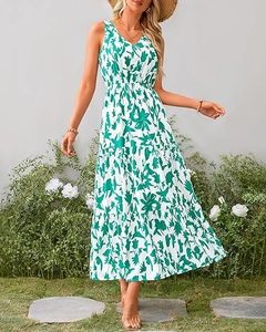 Detail of V-neck floral tiered maxi dress with elastic waist and ruffle layers
