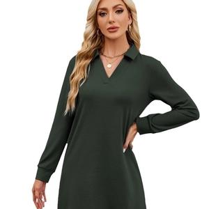 Robe femme manches longues avec col polo vert foncé au style sportif décontracté uni