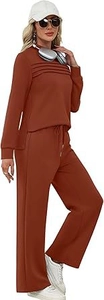 Vue détaillée de l'ensemble de détente orange rouille avec pantalon large à cordon