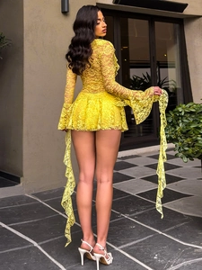 Elegant bright yellow lace long sleeve dress with V-neck and flared cuffs for women