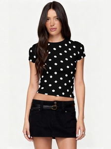 Slim fit women's crew neck T-shirt with vintage black and white polka dot pattern