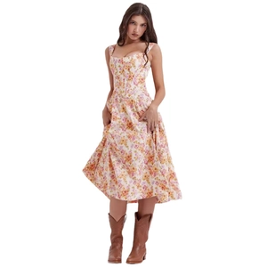 Floral print midi dress with square neck and slim waist design for a summer look