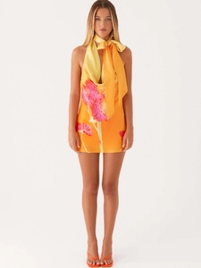 Robe Mini Sexy en Satin à Imprimé Floral pour Femmes Dos Nu Col Bénitier Robe Moulante de Soirée Vacances d'été Avec Écharpe