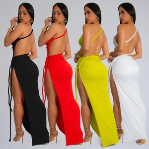 Robe longue dos nu sexy avec fente latérale haute en noir rouge vert et blanc