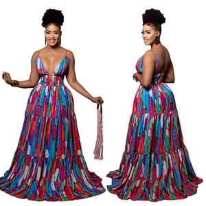 Damen Boho-Maxikleid mit V-Ausschnitt, rückenfrei und lebhaftem farbenfrohem Abstract-Print