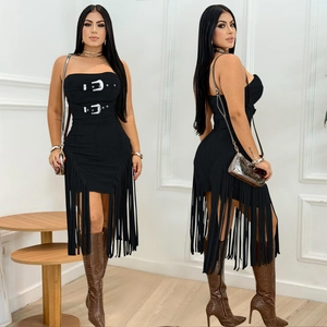 Robe bustier noire sexy pour femme avec boucles argentées et longs ourlets à franges