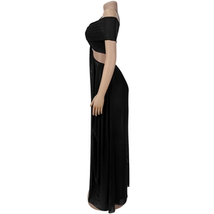 Detailansicht schwarzes schulterfreies Netzkleid mit Seitenausschnitt und Falten