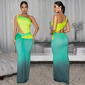 Robe longue sexy asymétrique à dégradé de couleurs avec découpes à la taille en jaune néon